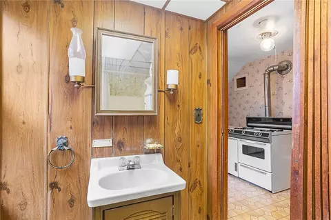 Bath - 108 Rodman St, Woonsocket, RI 02895 photo 3 of 3