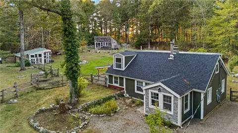 95 Breakheart Hill Rd, West Greenwich, RI 02817