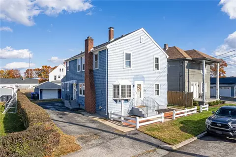 98 Dodge St, Pawtucket, RI 02860