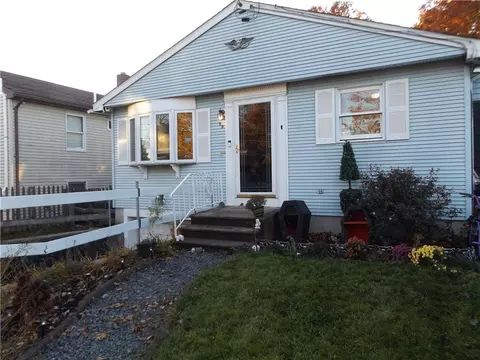 58 Rosella Ave, Pawtucket, RI 02861