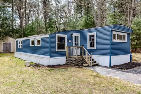 56 Park Ln, Coventry, RI 02816