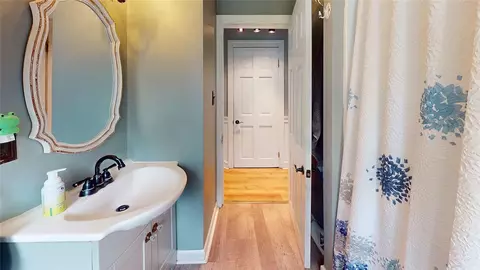 Entry Way - 83 Symonds Ave, Warwick, RI 02889 photo 5 of 5