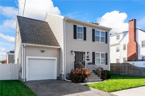 143 Hatfield St, Pawtucket, RI 02861