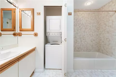 Other - 816 Williamsburg Cir, Warwick, RI 02886 photo 4 of 5