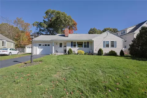 23 Frederick St, East Providence, RI 02916
