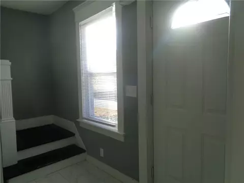 Entry Way - 12 Lima St, Warwick, RI 02889 photo 2 of 6