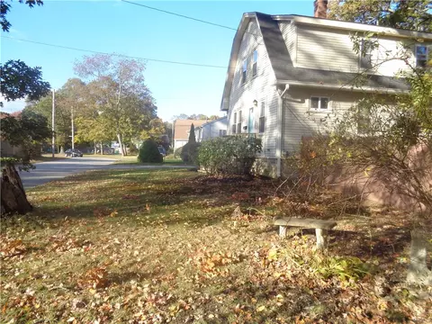 Exterior - 12 Lima St, Warwick, RI 02889 photo 3 of 9