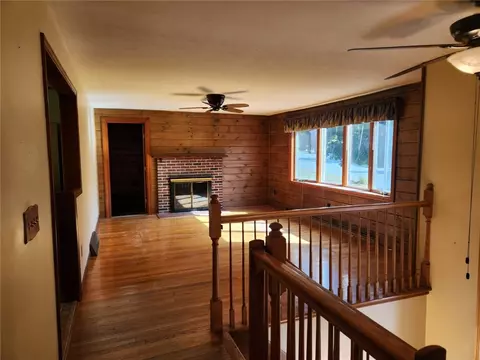 Living - 175 Randall Ave, Warwick, RI 02889 photo 3 of 5