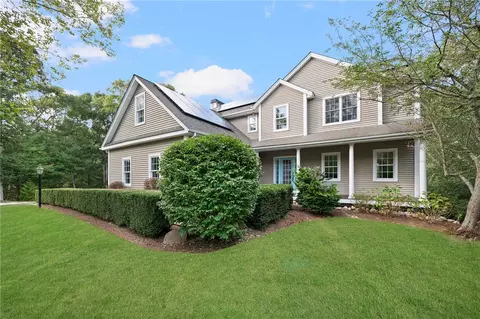 130 Moraine Ct, South Kingstown, RI 02879