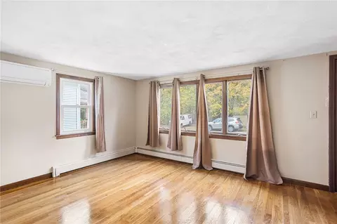 76 Fall St, Woonsocket, RI 02895 photo 3