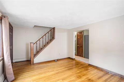 76 Fall St, Woonsocket, RI 02895 photo 4