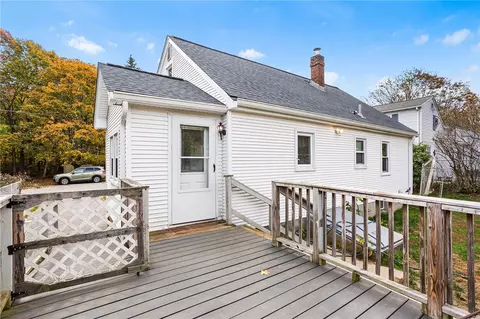 76 Fall St, Woonsocket, RI 02895 photo 23