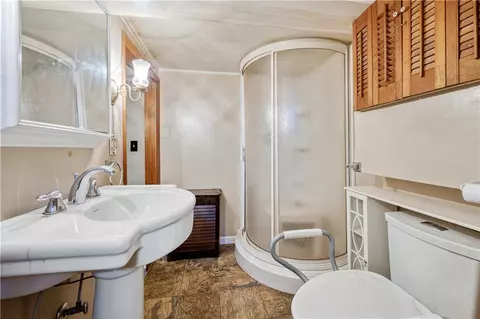 797 Elm St, Woonsocket, RI 02895 photo 8
