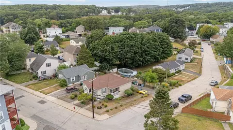 797 Elm St, Woonsocket, RI 02895 photo 19