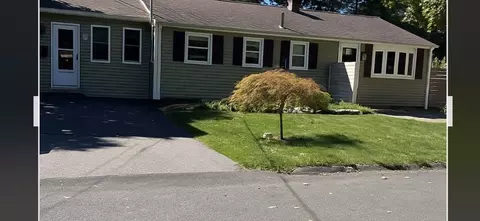 42 Fisher Ave, Warwick, RI 02886