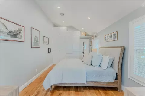 Bedroom - 45 Juniper Ave, Warwick, RI 02886 photo 2 of 4