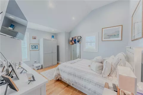 Bedroom - 45 Juniper Ave, Warwick, RI 02886 photo 4 of 4
