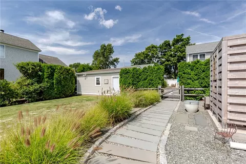 Exterior - 45 Juniper Ave, Warwick, RI 02886 photo 15 of 16