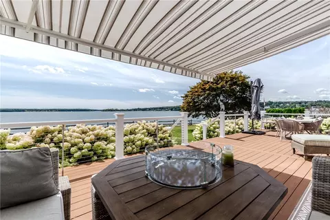 Exterior - 45 Juniper Ave, Warwick, RI 02886 photo 11 of 16