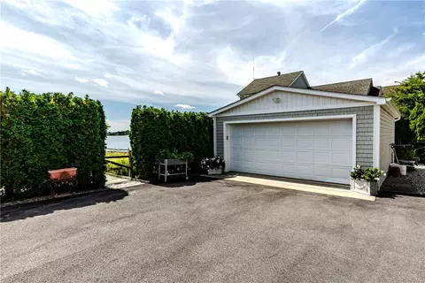 Exterior - 45 Juniper Ave, Warwick, RI 02886 photo 5 of 16