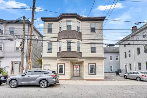 186 Federal St, Providence, RI 02903