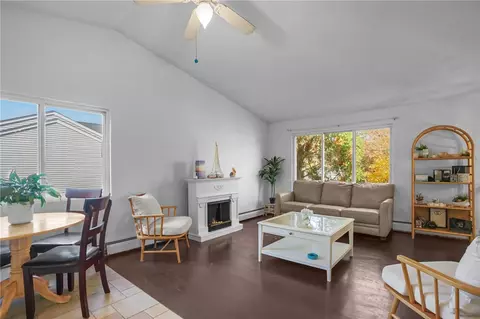 81 Fairhaven Ave, Warwick, RI 02889 photo 6
