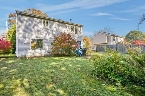 81 Fairhaven Ave, Warwick, RI 02889 photo 3