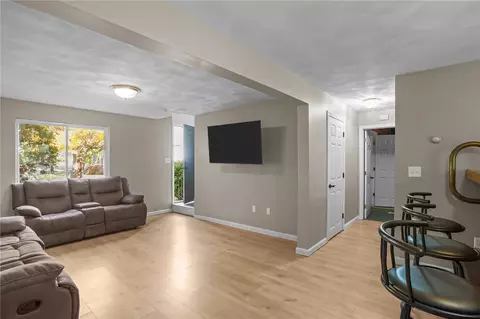 81 Fairhaven Ave, Warwick, RI 02889 photo 15