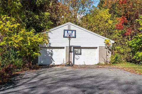 304 Getchell Ave, Woonsocket, RI 02895 photo 27