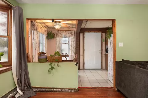 304 Getchell Ave, Woonsocket, RI 02895 photo 10