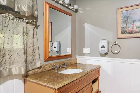 304 Getchell Ave, Woonsocket, RI 02895 photo 14