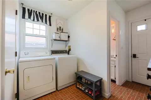 15 Burt St, Warwick, RI 02886 photo 28
