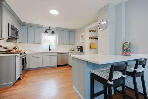 15 Burt St, Warwick, RI 02886 photo 17