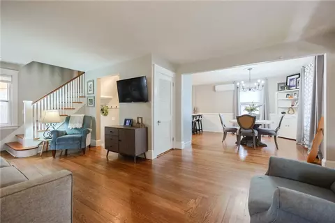 15 Burt St, Warwick, RI 02886 photo 9