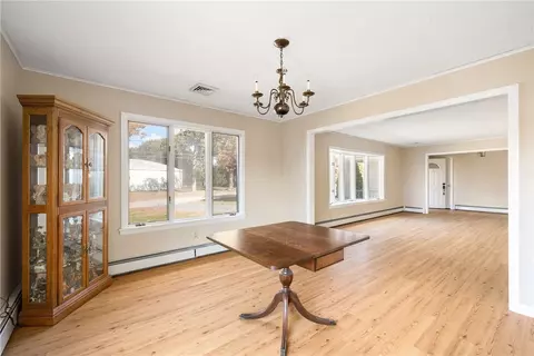 Living - 23 Hillview Dr, Westerly, RI 02891 photo 7 of 8