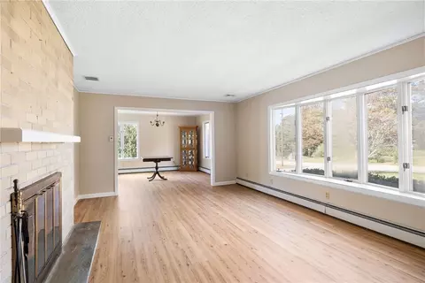 Living - 23 Hillview Dr, Westerly, RI 02891 photo 5 of 8