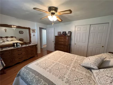 Bedroom - 121 Lloyd Ave, Warwick, RI 02889 photo 1 of 4