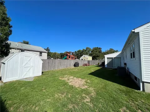 Exterior - 121 Lloyd Ave, Warwick, RI 02889 photo 11 of 11