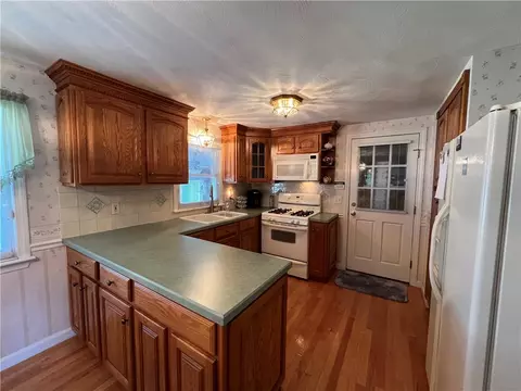 Kitchen - 121 Lloyd Ave, Warwick, RI 02889 photo 1 of 4