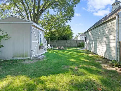 Exterior - 110 Heath Ave, Warwick, RI 02888 photo 9 of 11