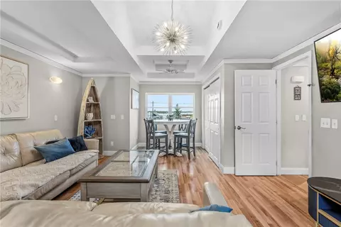 Living - 21 Crestwood Rd, Warwick, RI 02886 photo 3 of 3