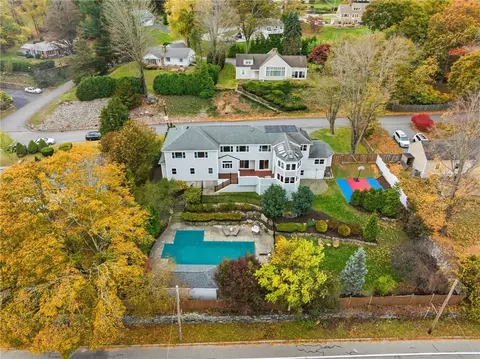 View/Area - 21 Crestwood Rd, Warwick, RI 02886 photo 6 of 6