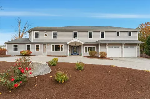 Exterior - 21 Crestwood Rd, Warwick, RI 02886 photo 1 of 9