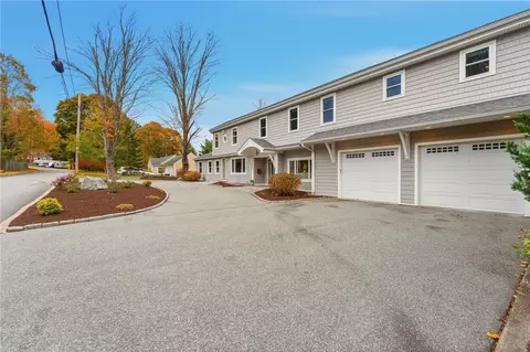 Exterior - 21 Crestwood Rd, Warwick, RI 02886 photo 5 of 9