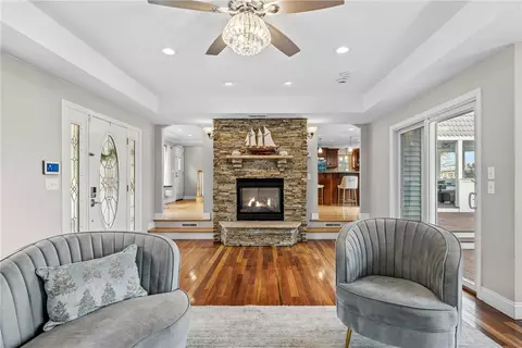 Other - 21 Crestwood Rd, Warwick, RI 02886 photo 2 of 10