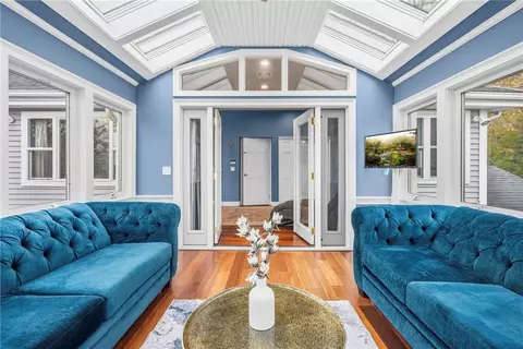 Entry Way - 21 Crestwood Rd, Warwick, RI 02886 photo 2 of 3