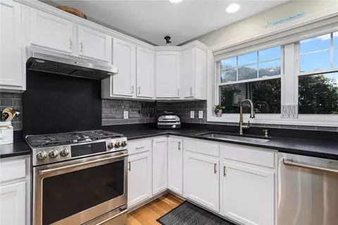 Kitchen - 1209 Centerville Rd #2, Warwick, RI 02886 photo 3 of 6