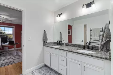 Bath - 1209 Centerville Rd #2, Warwick, RI 02886 photo 2 of 4