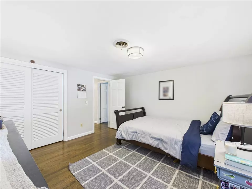 Bedroom - 75 Bow St, East Greenwich, RI 02818 photo 6 of 11