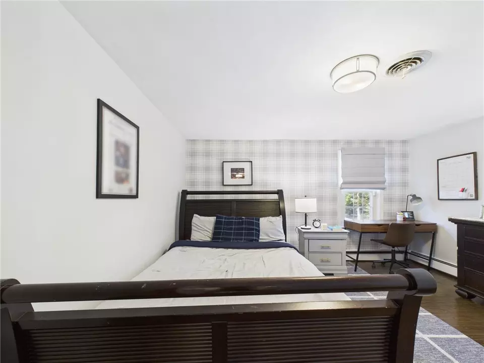 Bedroom - 75 Bow St, East Greenwich, RI 02818 photo 7 of 11